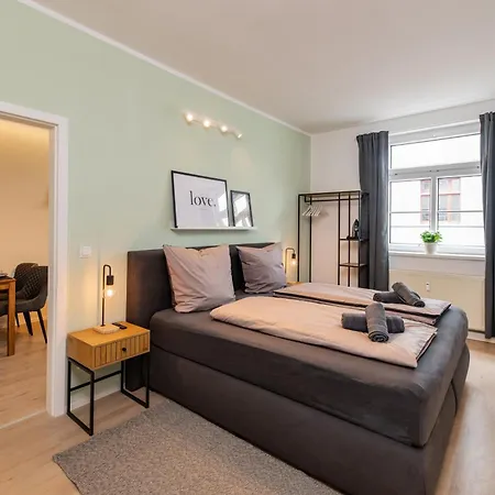 Sweethome - Apartments, Super Zentral Apartment *