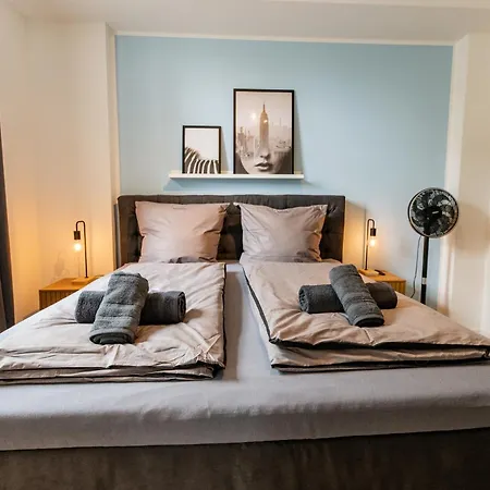Sweethome - Apartments, Super Zentral Apartment *